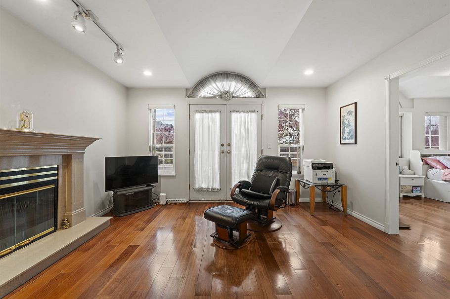2779 Graveley Street Vancouver, BC - 35