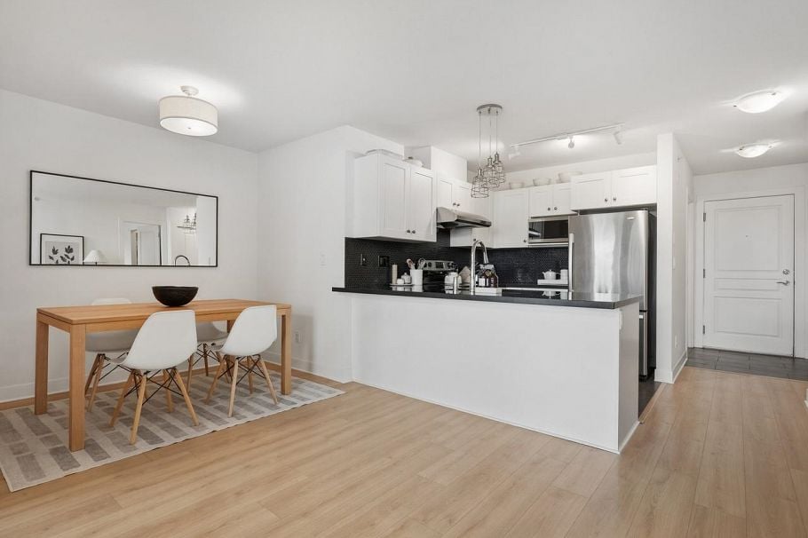 414 738 E 29th Avenue Vancouver, BC - 10