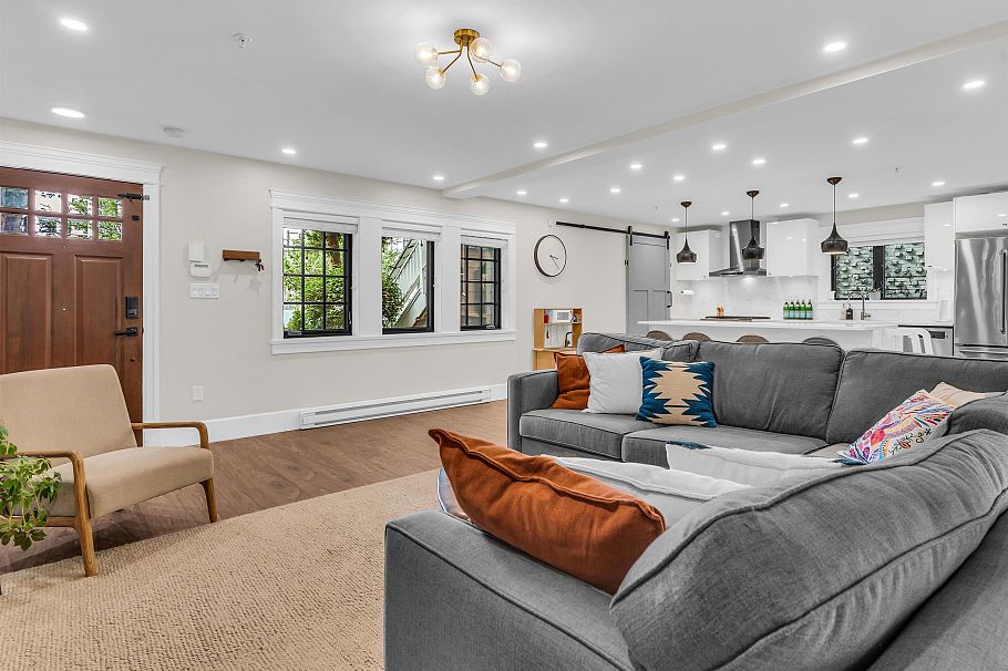 436 Lakewood Drive Vancouver, BC - 5
