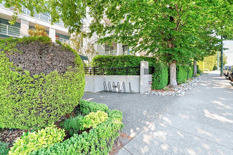 304 2525 W 4th Avenue Vancouver, BC - 26