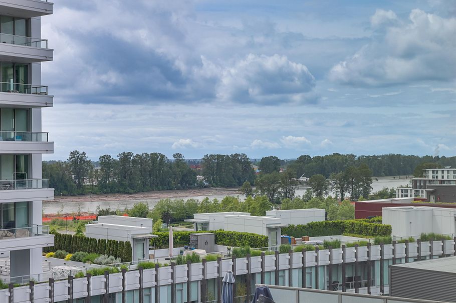 702 3451 Sawmill Crescent Vancouver, BC - 22