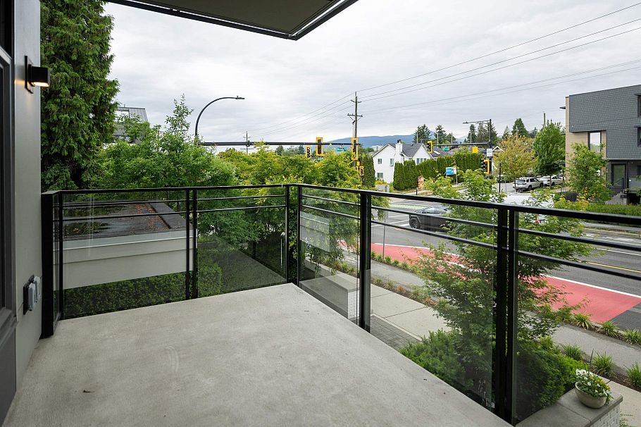 214 707 E 3rd Street North Vancouver, BC - 14