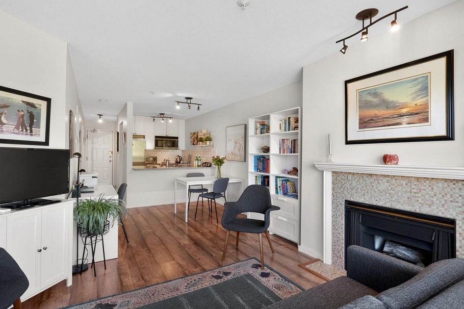 305-2195 W 5th Avenue Vancouver, BC - 10