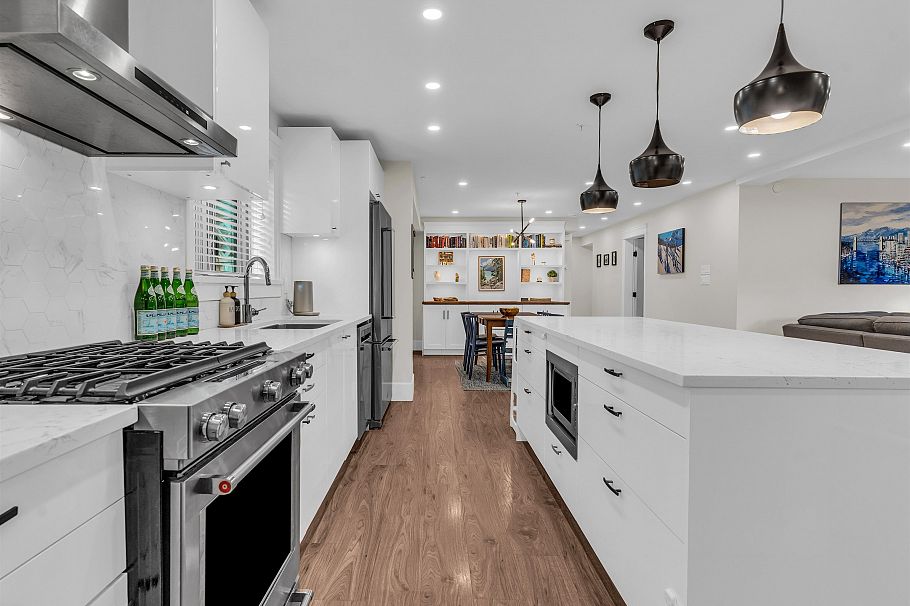 436 Lakewood Drive Vancouver, BC - 12
