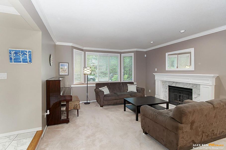 4350 W 14th Avenue Vancouver, BC - 4