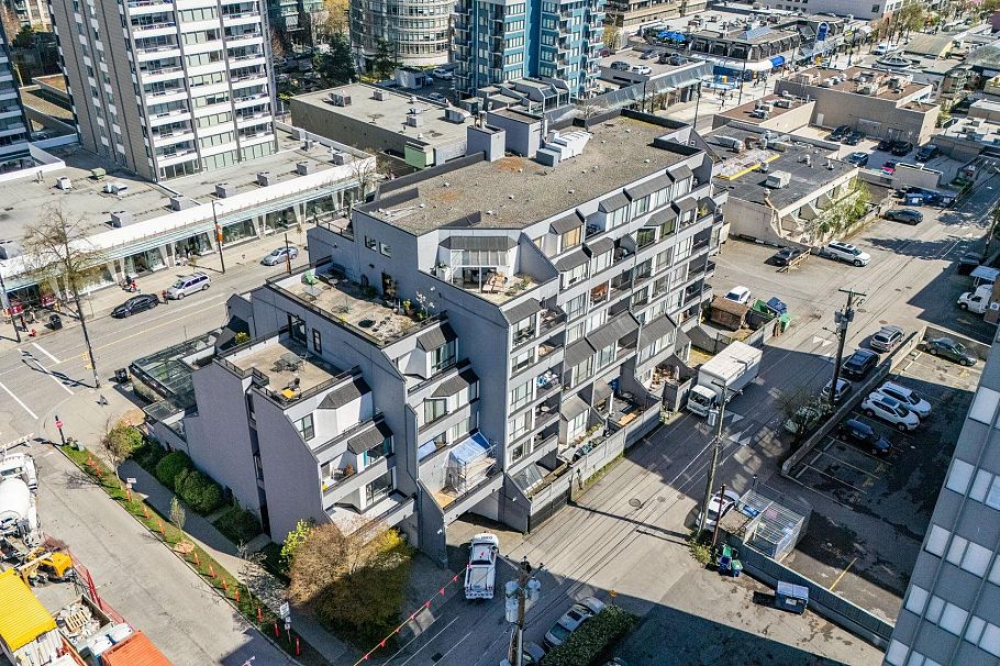 207 1270 Robson Street Vancouver, BC - 36