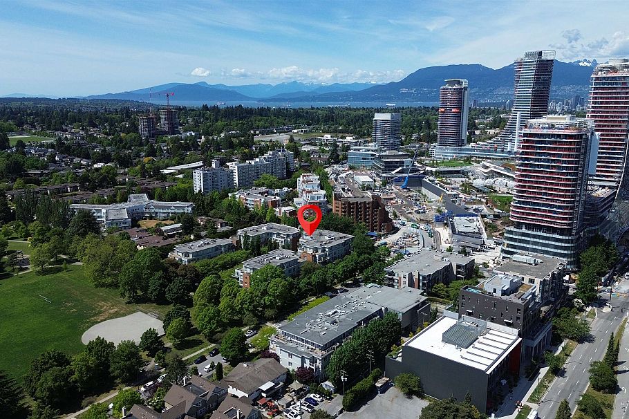 602 618 W 45th Avenue Vancouver, BC - 11