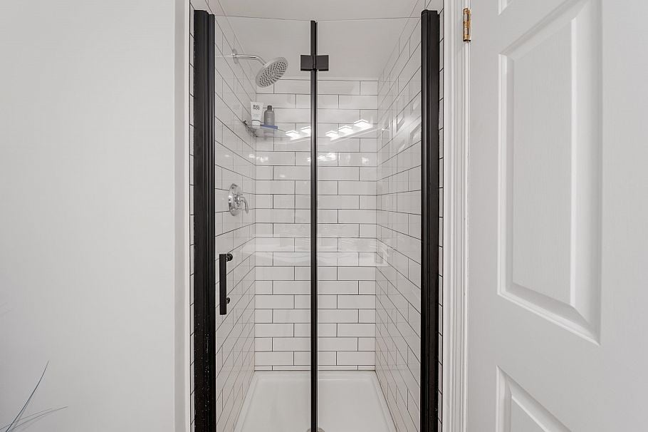 203 408 Lonsdale Avenue North Vancouver, BC - 16
