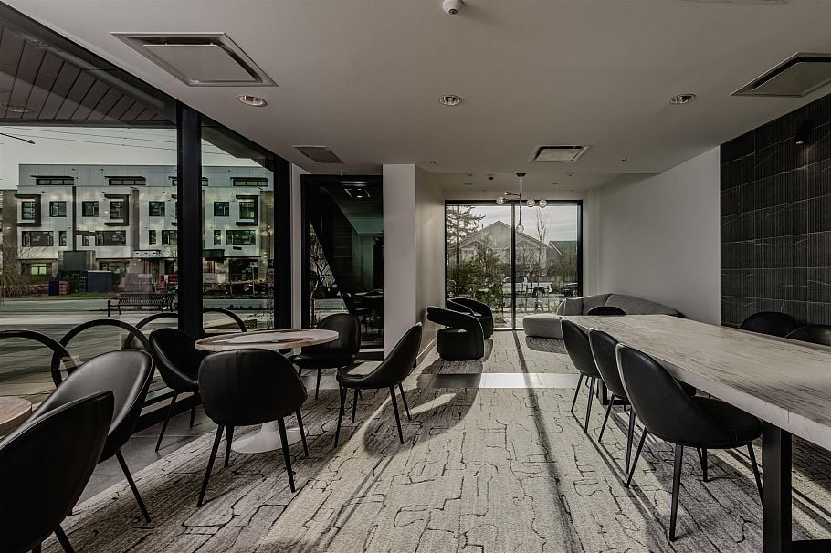 420 422 E 3rd Street North Vancouver, BC - 26