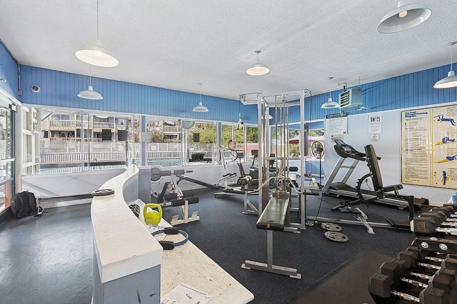 879 Westview Crescent North Vancouver, BC - 25