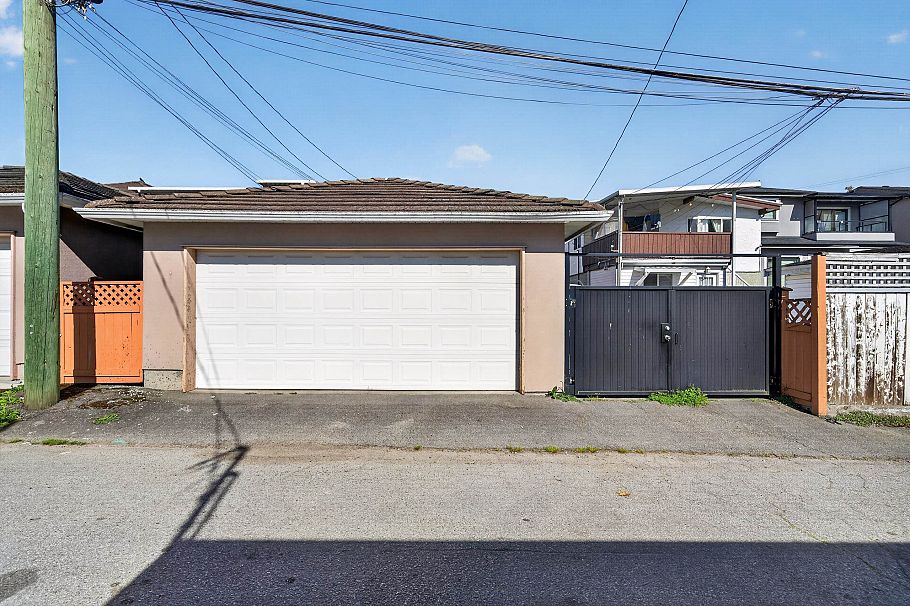 6959 Culloden Street Vancouver, BC - 34