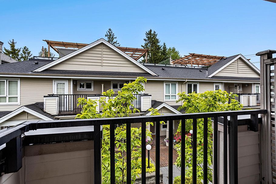 1121 St. Andrews Avenue North Vancouver, BC - 23