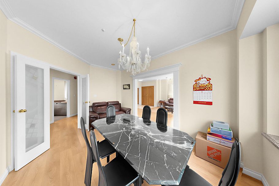 7806 Montcalm Street Vancouver, BC - 8