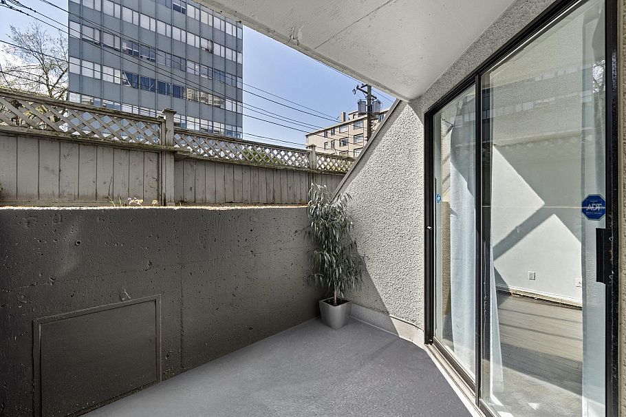 207 1270 Robson Street Vancouver, BC - 31