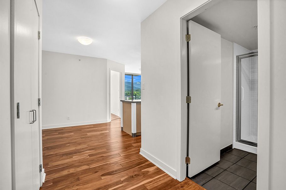 1206 155 W 1 Street North Vancouver, BC - 20