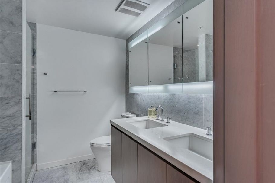 PH2015 68 SMITHE STREET, Vancouver BC V6B 0P4 Vancouver, BC - 12