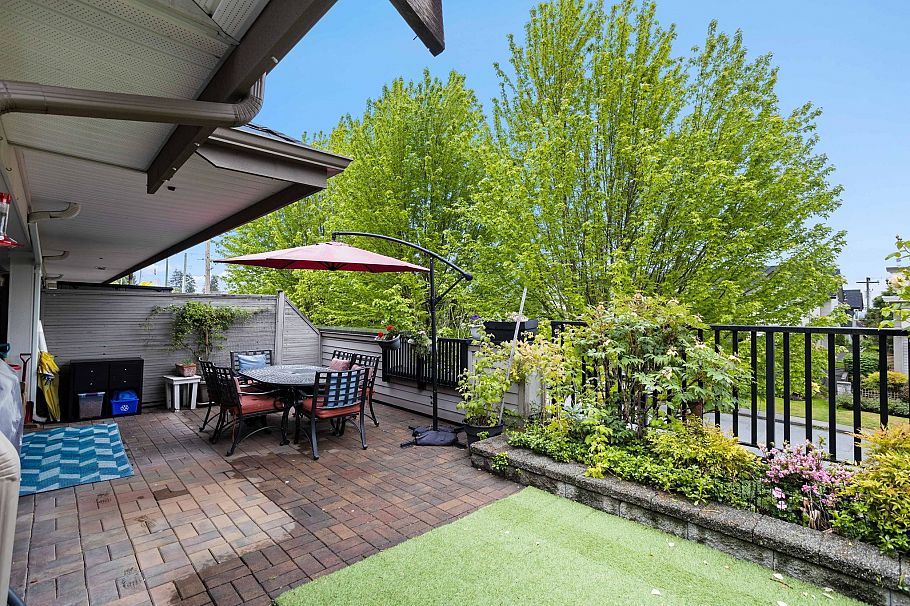 1121 St. Andrews Avenue North Vancouver, BC - 31