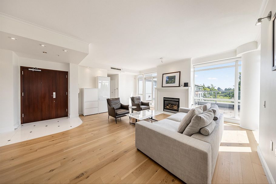602 618 W 45th Avenue Vancouver, BC - 15