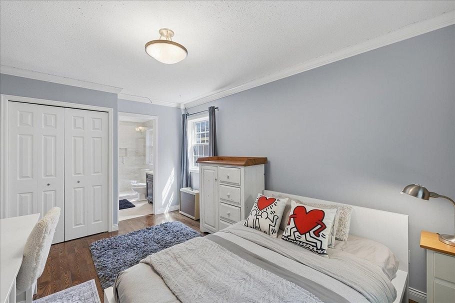 3253 W 24th Avenue Vancouver, BC - 23