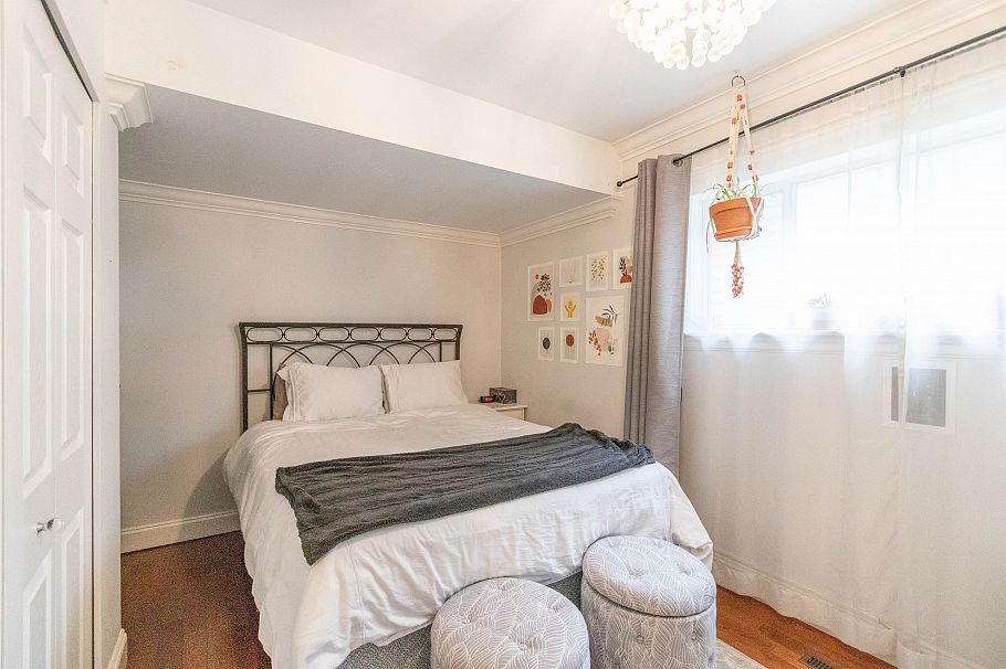 2588 Panorama Drive North Vancouver, BC - 19