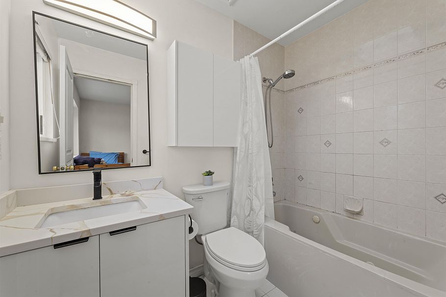 2779 Graveley Street Vancouver, BC - 17