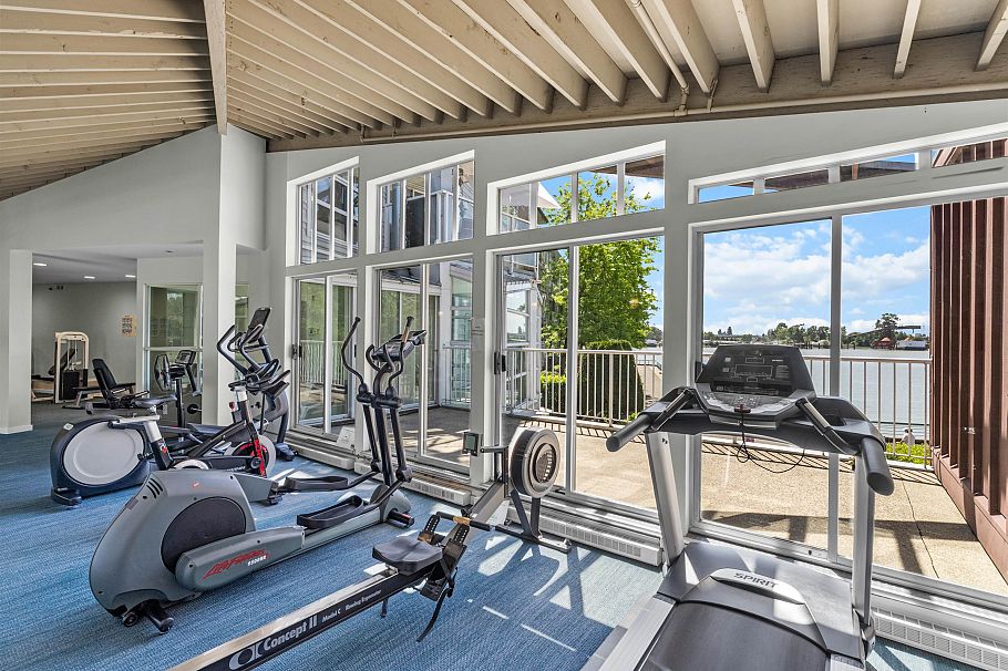 407 1880 E Kent Avenue South Vancouver, BC - 37