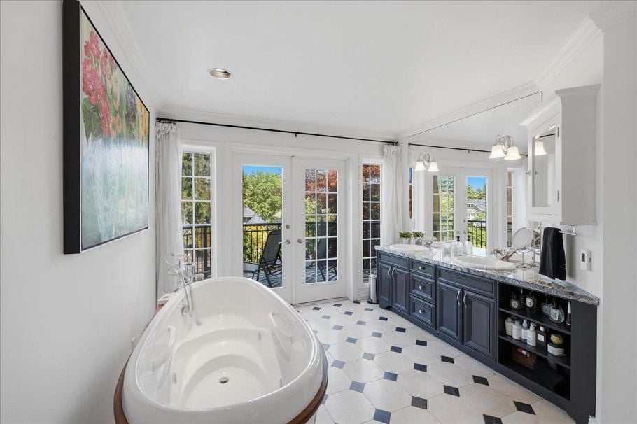 3253 W 24th Avenue Vancouver, BC - 21