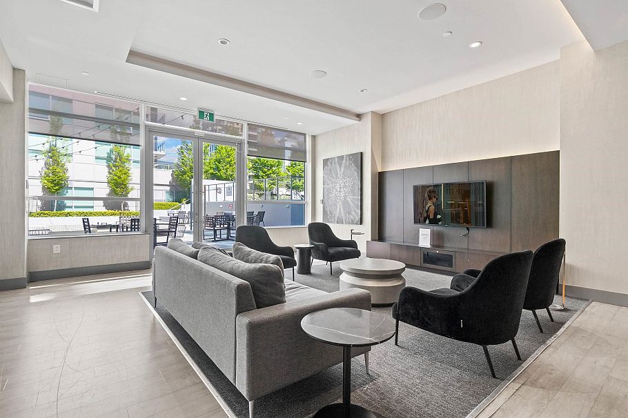 1509 125 E 14th Street North Vancouver, BC - 24