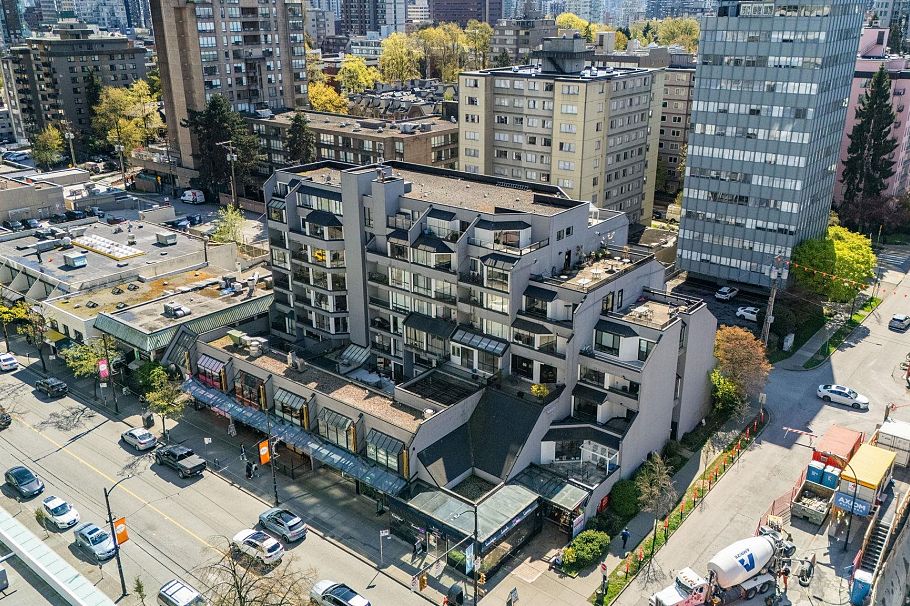 207 1270 Robson Street Vancouver, BC - 35