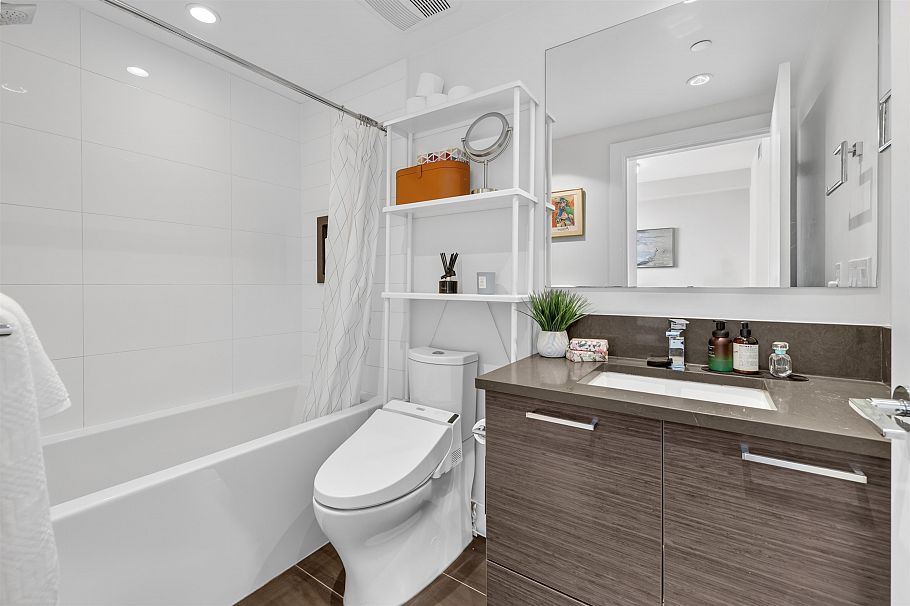 702 3451 Sawmill Crescent Vancouver, BC - 14