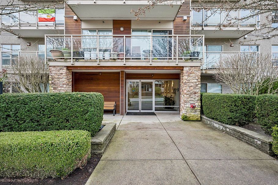 303-1033 St. Georges Avenue North Vancouver, BC - 20