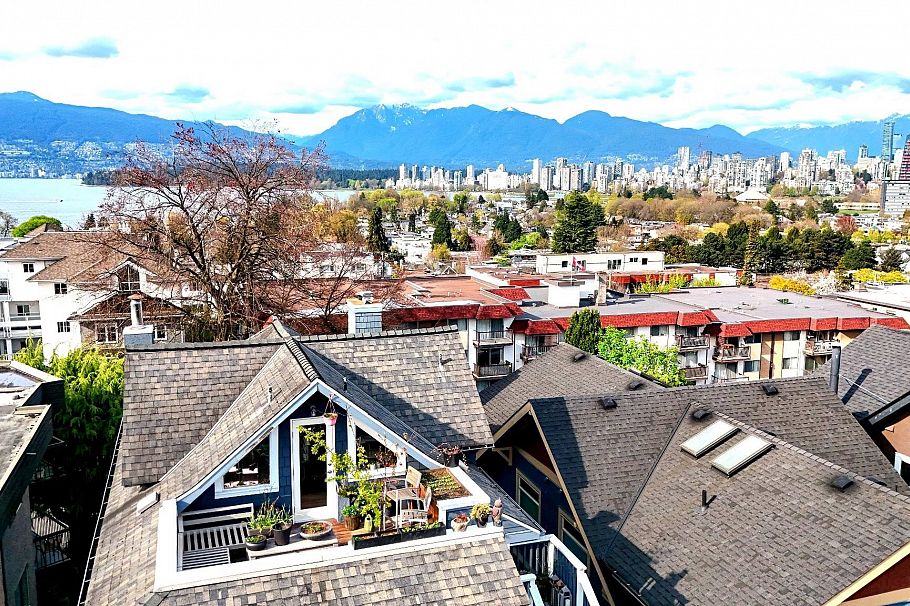 2158 W 3rd Avenue Vancouver, BC - 14