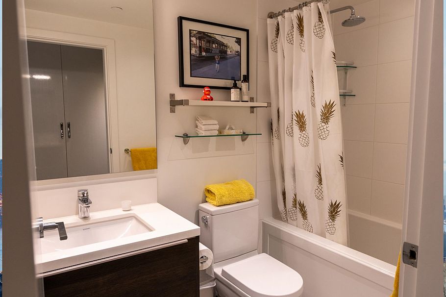 2405 1550 Fern Street North Vancouver, BC - 14