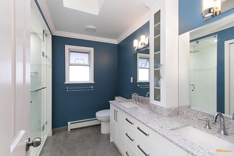 4350 W 14th Avenue Vancouver, BC - 13