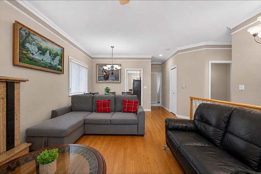 6959 Culloden Street Vancouver, BC - 2