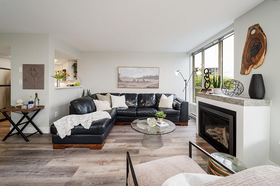 203 408 Lonsdale Avenue North Vancouver, BC - 11