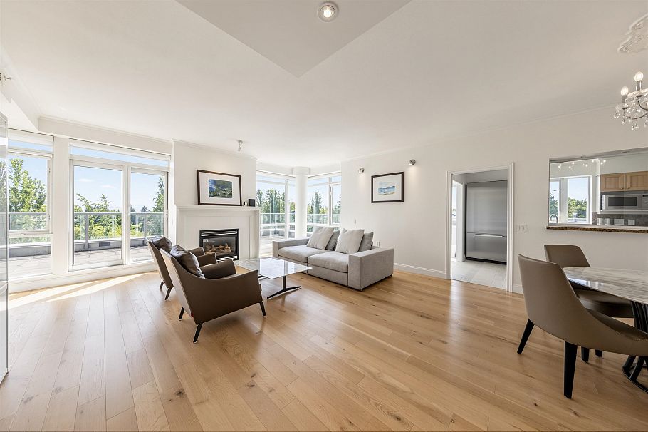 602 618 W 45th Avenue Vancouver, BC - 34