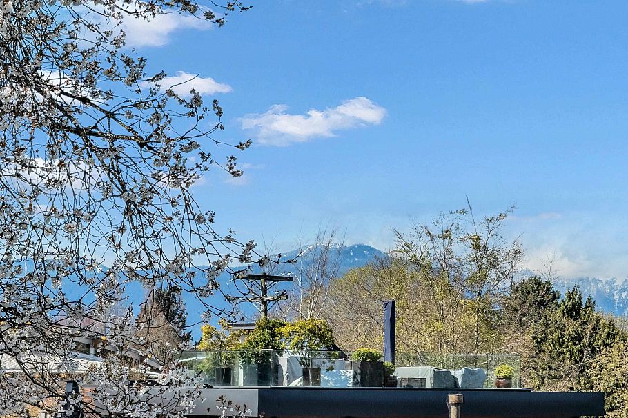 2 2091 E 20th Avenue Vancouver, BC - 36