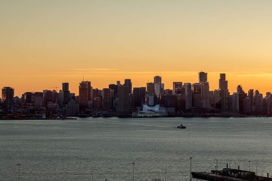 420 422 E 3rd Street North Vancouver, BC - 35