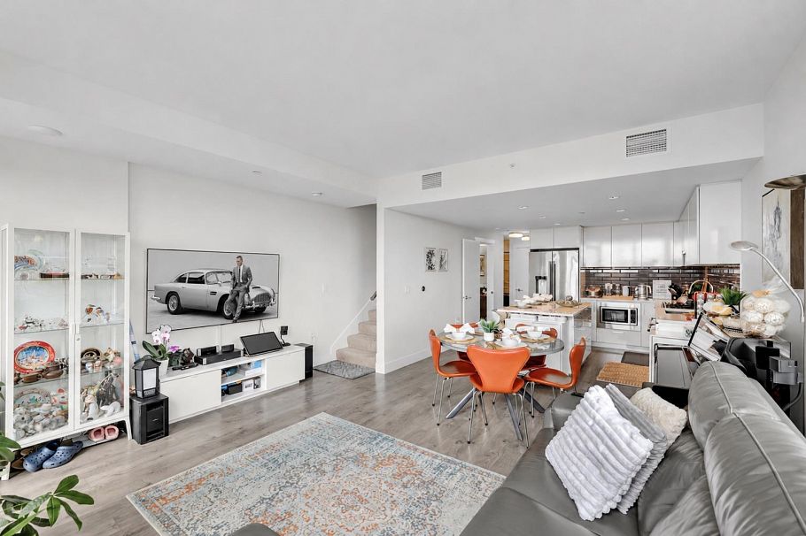 702 3451 Sawmill Crescent Vancouver, BC - 9