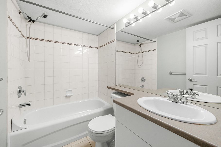 3265 Clermont Mews Vancouver, BC - 19