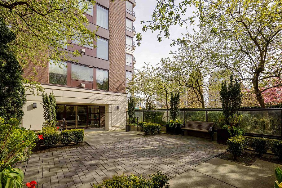 1903 1003 Pacific Street Vancouver, BC - 36