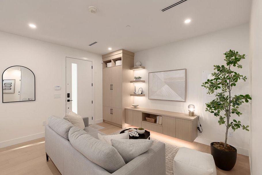 1 3635 Turner Street Vancouver, BC - 6
