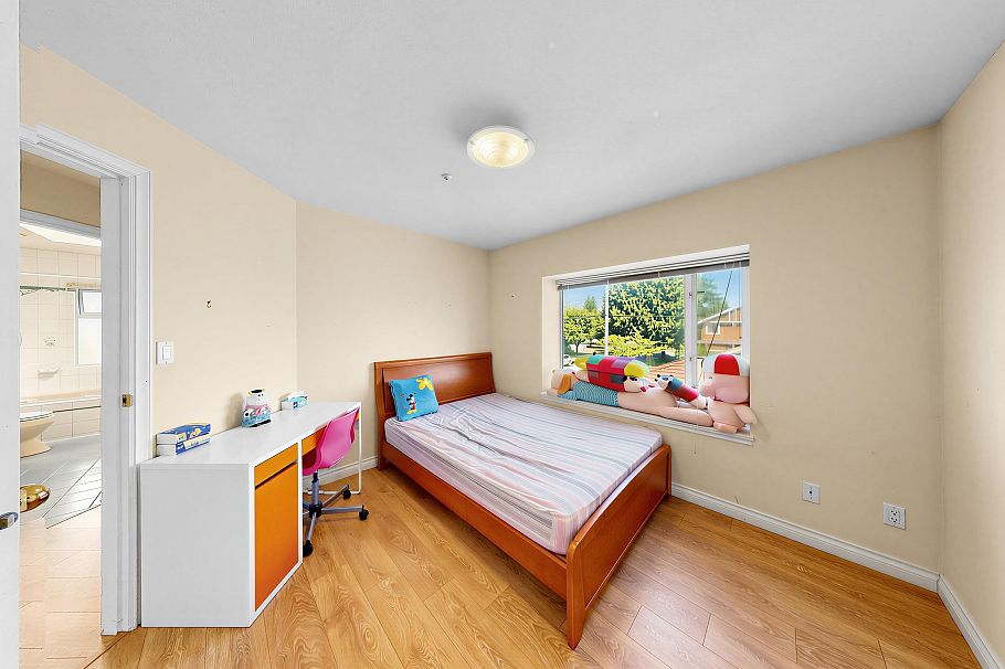 7806 Montcalm Street Vancouver, BC - 28