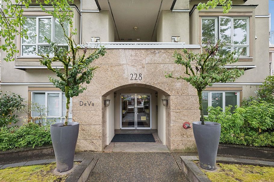 302 228 E 14th Avenue Vancouver, BC - 23