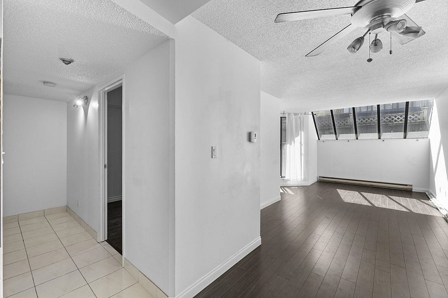 207 1270 Robson Street Vancouver, BC - 16
