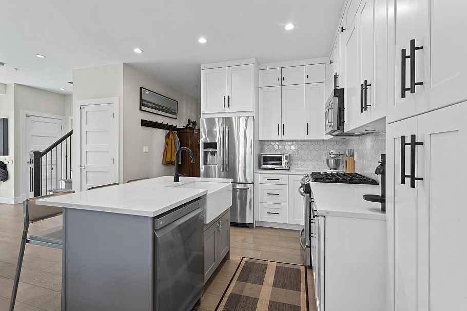 1020 E 13th Avenue Vancouver, BC - 21