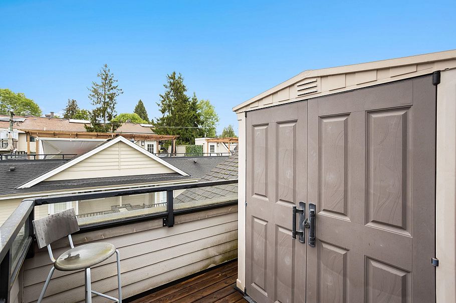 1121 St. Andrews Avenue North Vancouver, BC - 29