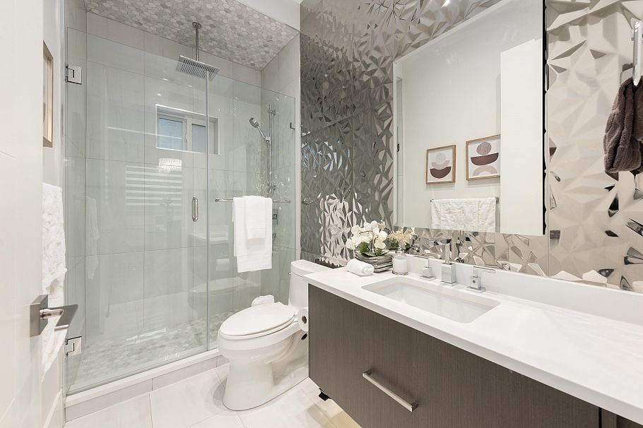 104 E 62 Avenue Vancouver, BC - 13
