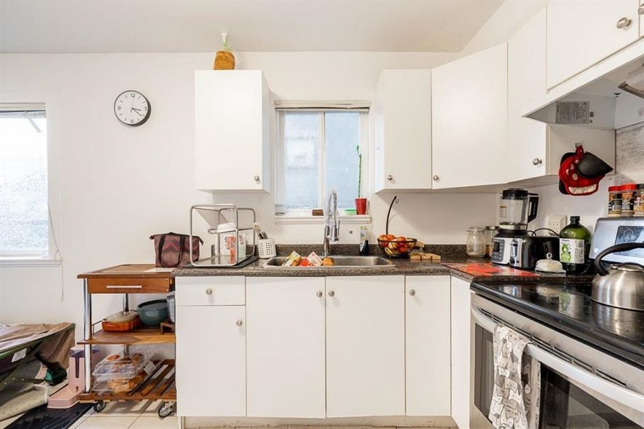 2849 Lakewood Drive Vancouver, BC - 4
